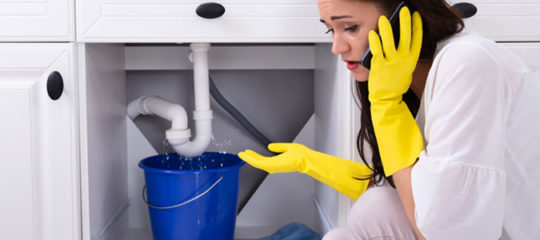 Fuite d'eau dans une maison