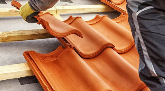 7-signes-qui-indiquent-que-vous-devez-renover-votre-toiture